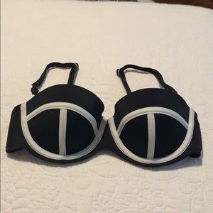 Victoria’s Secret Bikini Top
